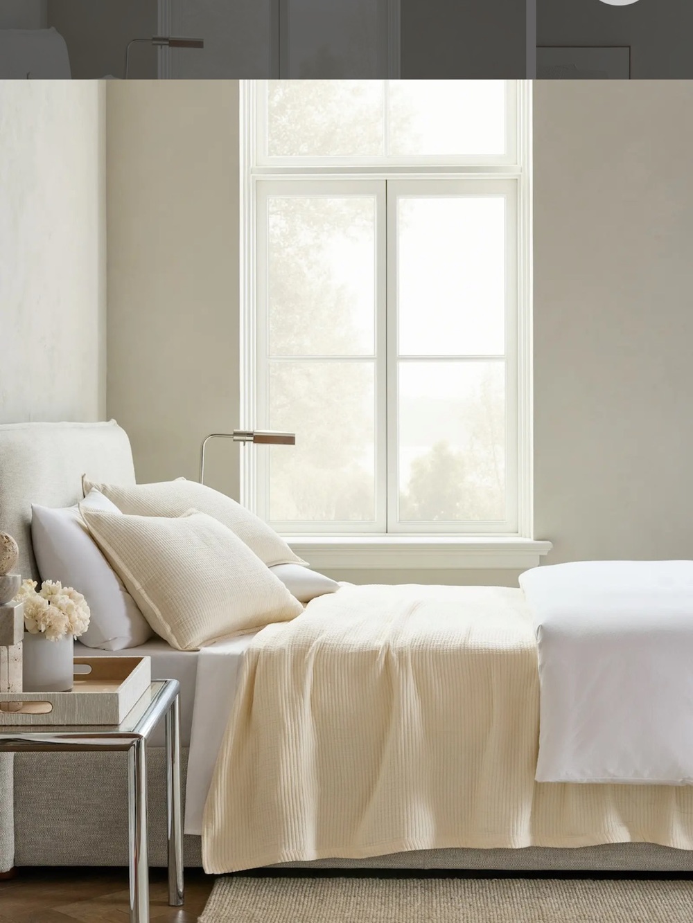 Like new Quince ribbed organic cotton coverlet in ivory king/California king